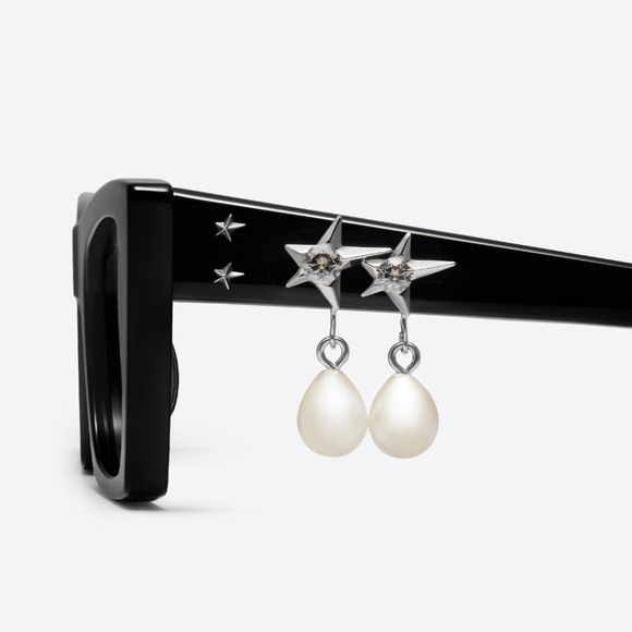 NIB Gentle Monster Jentle Salon Dottler Charm - Picture 2 of 3